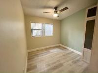 1987 Barrington Manufactured Home