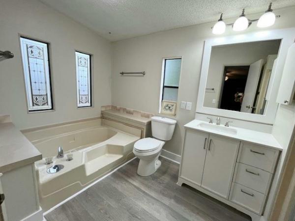 1987 Barrington Manufactured Home