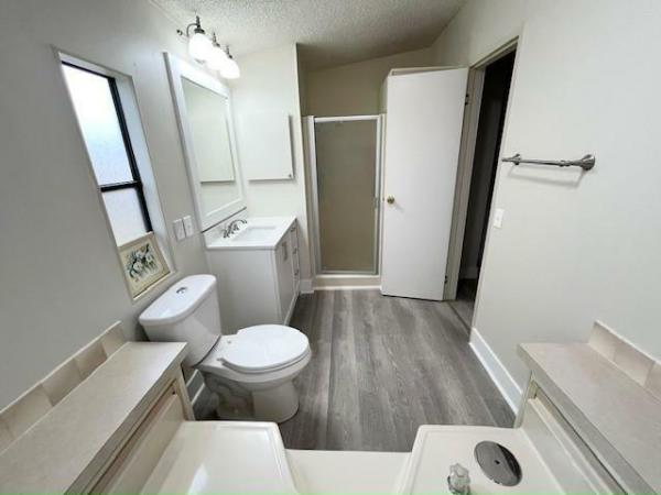 1987 Barrington Manufactured Home