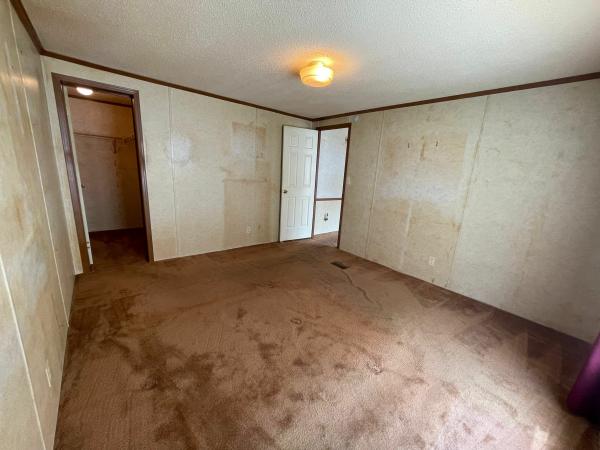 1997 HOMES OF LEGEND TRADITION Mobile Home