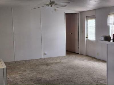 Photo 3 of 20 of home located at 20 Lakewood Ln. Fruitland Park, FL 34731