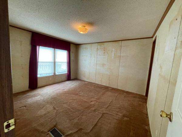 1997 HOMES OF LEGEND TRADITION Mobile Home