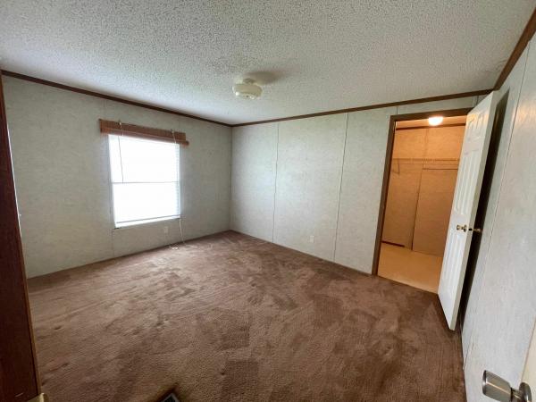 1997 HOMES OF LEGEND TRADITION Mobile Home