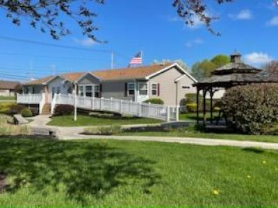 Photo 4 of 7 of home located at 860 Birchwood Drive Lockport, NY 14094