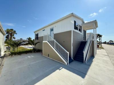 Photo 3 of 4 of home located at 19333 Summerlin Rd #186 Fort Myers, FL 33908