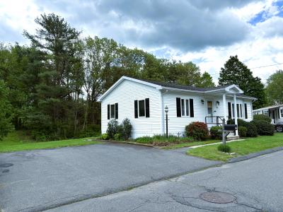 Photo 2 of 19 of home located at 29 Brookside Drive Southington, CT 06489