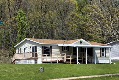 Mobile Home at 1506 South Dibble Street Hastings, MI 49058