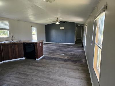Photo 2 of 6 of home located at 2101 SW 38th Street, Lot 282 Lawton, OK 73505