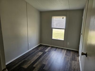 Photo 4 of 6 of home located at 2101 SW 38th Street, Lot 282 Lawton, OK 73505