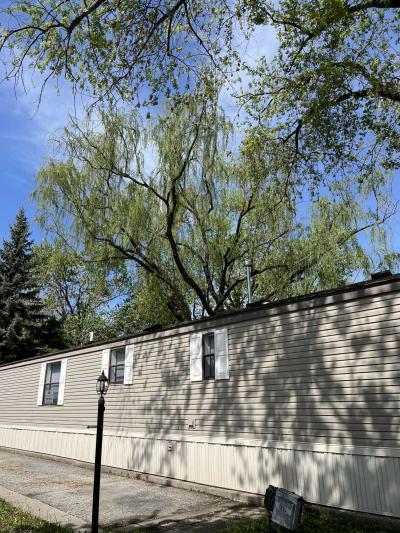 Photo 2 of 4 of home located at 6801 S. La Grange Rd Unit B7 Hodgkins, IL 60525