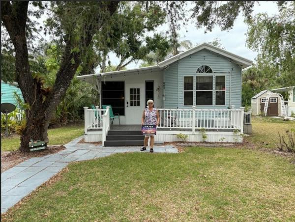 Photo 1 of 2 of home located at 1300 N River Rd Lot W82 Venice, FL 34293