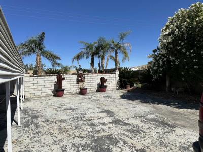 Photo 4 of 28 of home located at 18555 Roberts Rd Sp # 1 Desert Hot Springs, CA 92241
