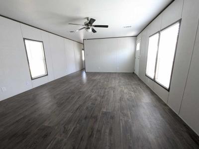 Photo 4 of 22 of home located at 3218 Tara Place La Porte, TX 77571