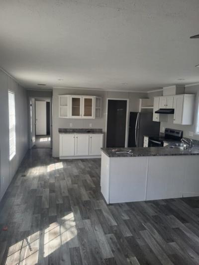 Photo 2 of 6 of home located at 3000 Moxadarla Rd. #32 Zanesville, OH 43701