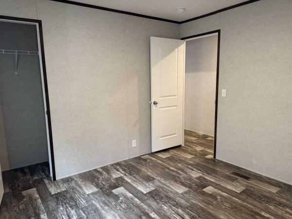 2022 Skyline CHPR-1676H32P01 Manufactured Home