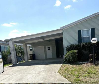 Photo 2 of 15 of home located at 4529 Dewsbury T Lot #798 Lakeland, FL 33801