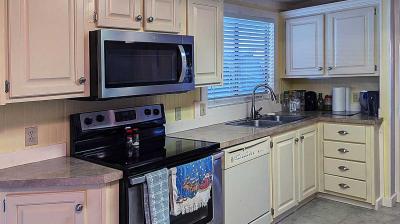 Photo 5 of 8 of home located at 108 Maple Lane Lake Helen, FL 32744