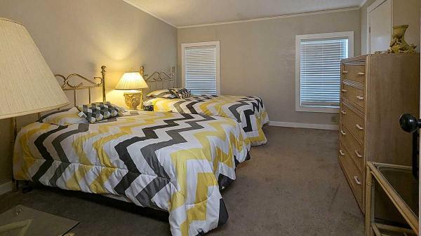 1987 Palm Harbor HS Mobile Home