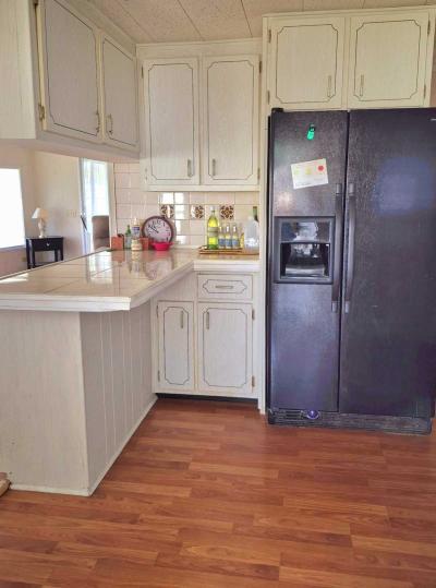 Photo 3 of 20 of home located at 6372 126th Ave N Largo, FL 33773