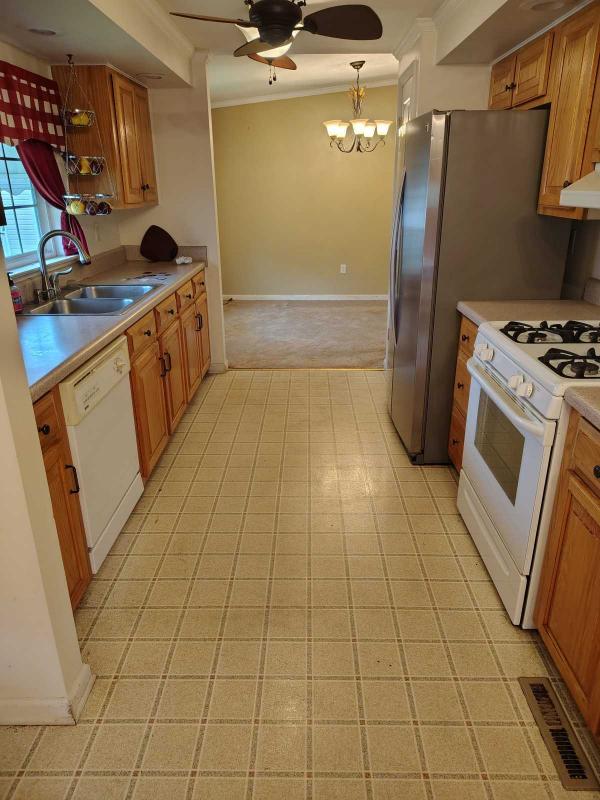 2002 Virginia Ponderosa Mobile Home