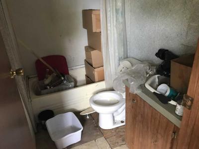 Mobile Home at 502 S Yoakum St Dequincy, LA 70633