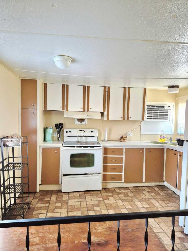 NEWM Mobile Home