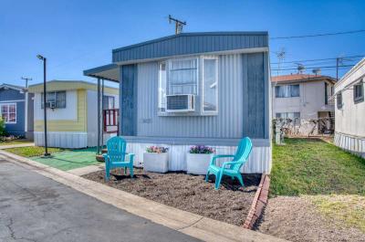 Photo 2 of 12 of home located at 24725 Pennsylvania Lomita, CA 90717