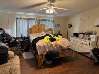 Photo 5 of 15 of home located at 152 Smith Lane Annandale, MN 55302