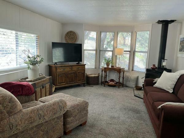 1980 Sunburst Cavco Manufactured Home
