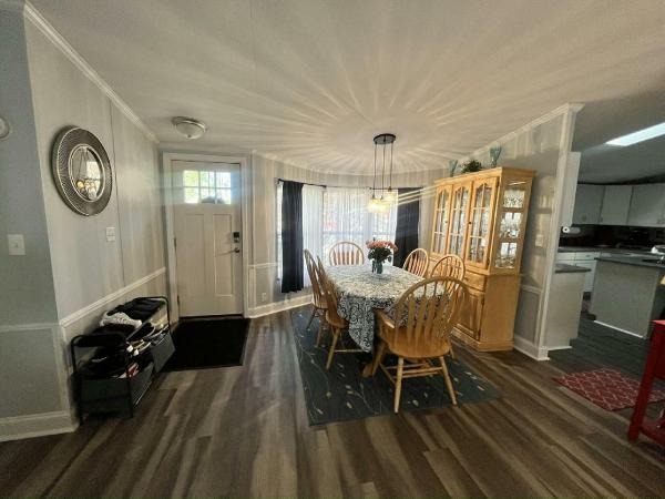 1990 Com Manufactured Home