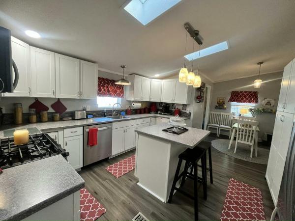 1990 Com Manufactured Home
