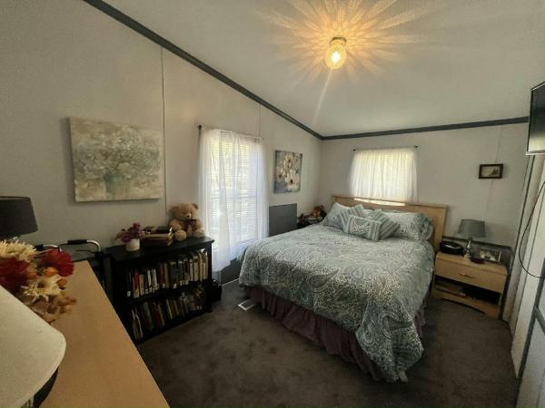 1990 Com Manufactured Home