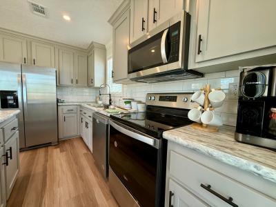 Photo 5 of 11 of home located at 19333 Summerlin Rd Fort Myers, FL 33908