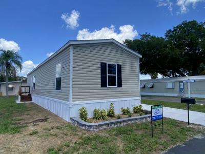 Photo 5 of 23 of home located at 425 E. Erie Drive Fort Pierce, FL 34946
