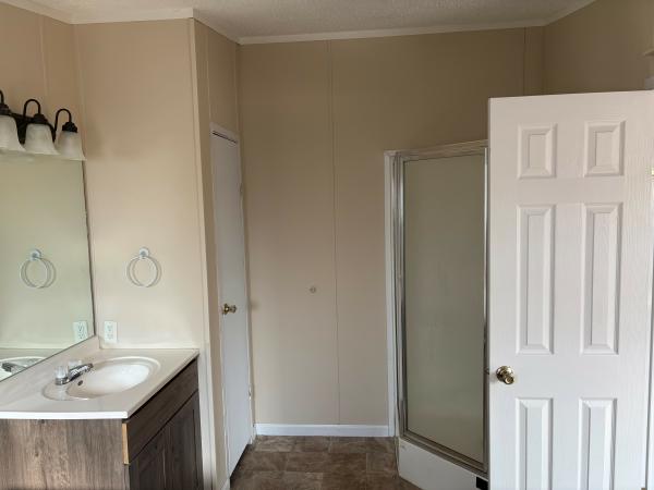 2001 Lincoln Park Mobile Home