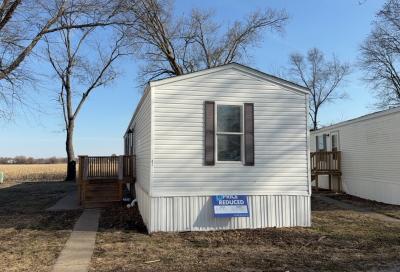 Mobile Home at 41 Loraine Drive Galesburg, IL 61401