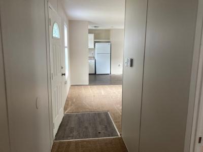 Photo 5 of 15 of home located at 26 Country Elms Est. Galesburg, IL 61401