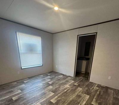 Photo 2 of 10 of home located at 200 Whittington Dr. #4 Madisonville, KY 42431