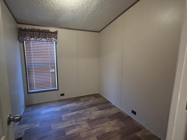 2022 S 1664-32C  Home