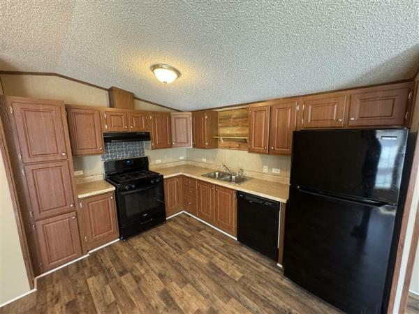 2015 BP-1664-32C  Home