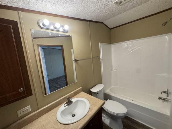 2015 BP-1664-32C  Home