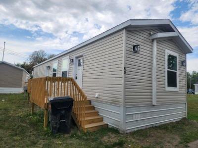Photo 4 of 13 of home located at 700 S 12th St #80 Bismarck, ND 58504