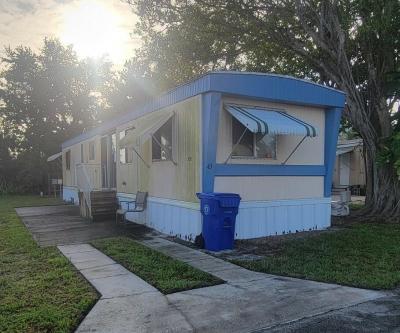 Photo 3 of 24 of home located at 810 8th St #43 Vero Beach, FL 32962