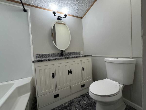 1991 Commodore Park Hill Manufactured Home