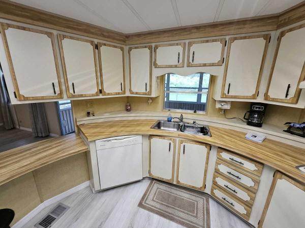 1982 Manufactured Home