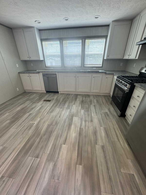 2024 Clayton Lifestyle Social 72 Manufactured Home