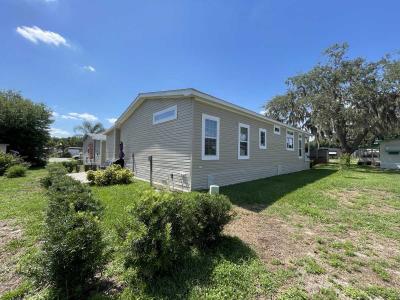 Photo 3 of 22 of home located at 13218 Lemon Avenue Grand Island, FL 32735