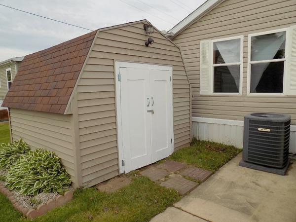 1998 Fleetwood Manufactured Home