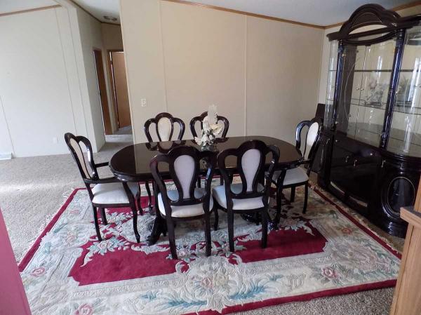 1998 Fleetwood Manufactured Home
