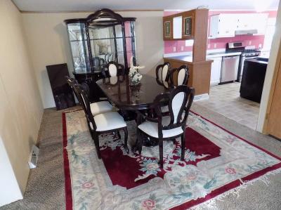 Photo 3 of 46 of home located at 25154 Canyon Trail Flat Rock, MI 48134